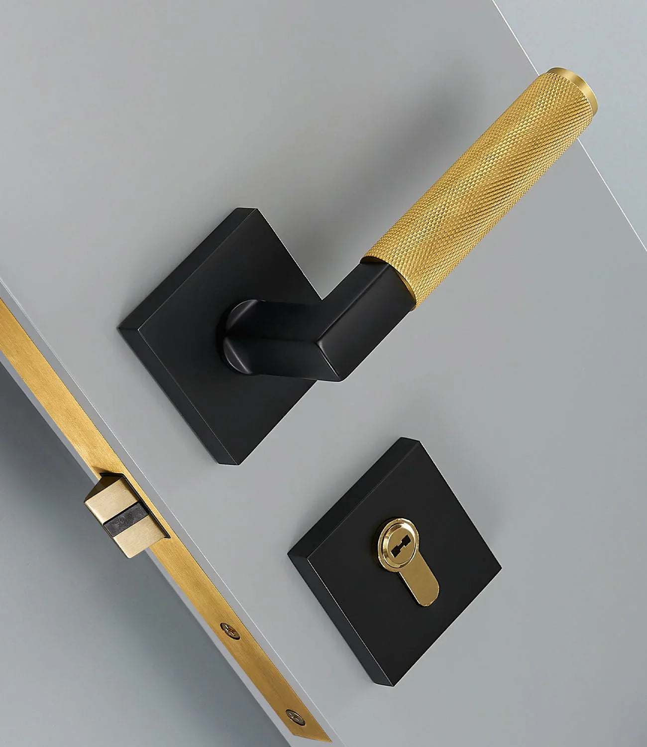 Solid Steel vs Brass Door Handles: Which is Best for Your Luxury Home?