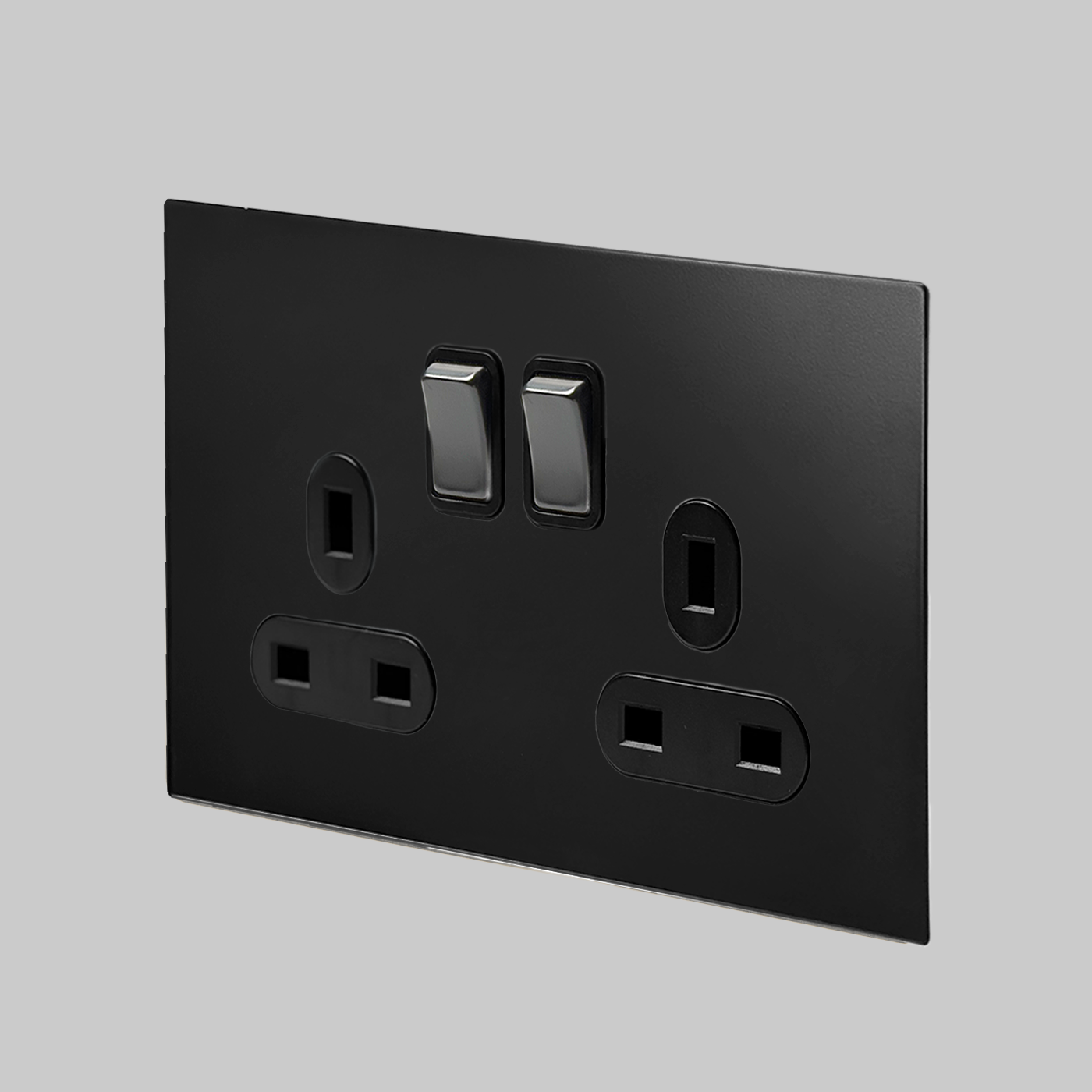 VN5 CHROME GREY 2G UK PLUG SOCKET