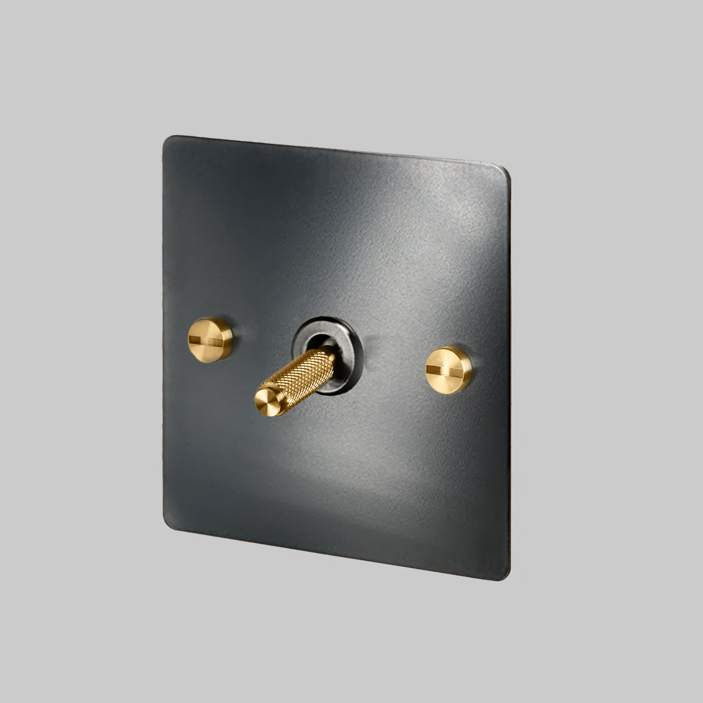 1G TOGGLE / CROSS / BLACK + BRASS