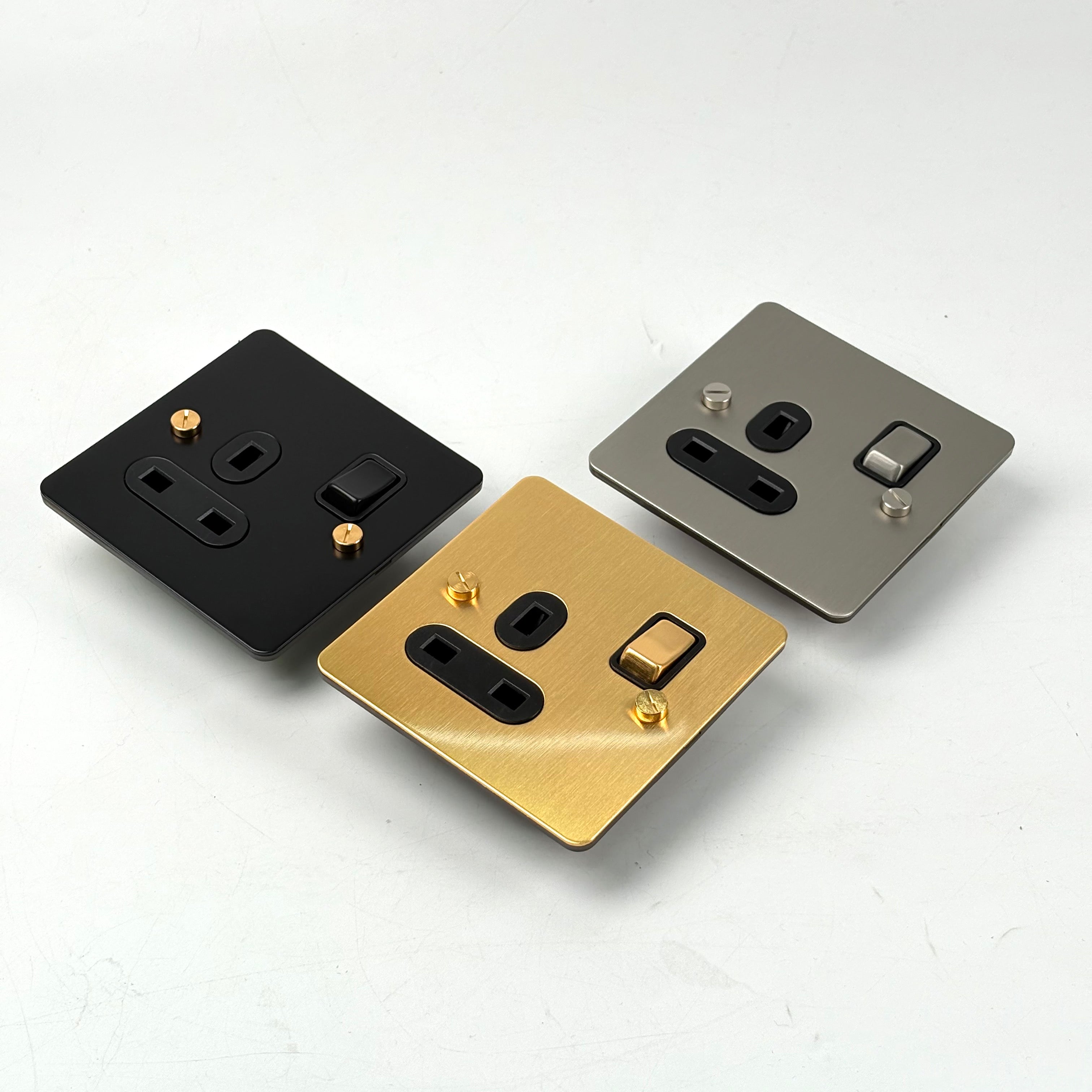 STEEL 1G UK PLUG SOCKET