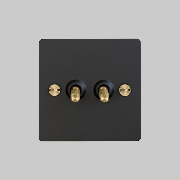 2G TOGGLE / CROSS / BLACK + BRASS